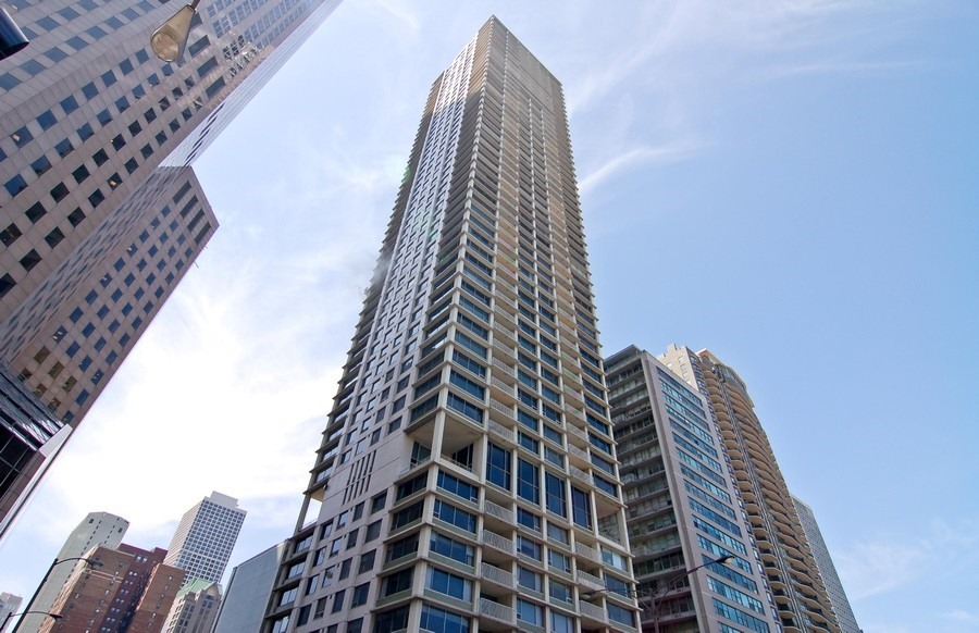 1000 N Lake Shore Plaza Unit: 33C