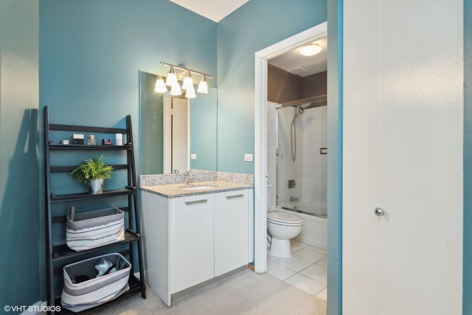 780 S FEDERAL Street Unit: 208