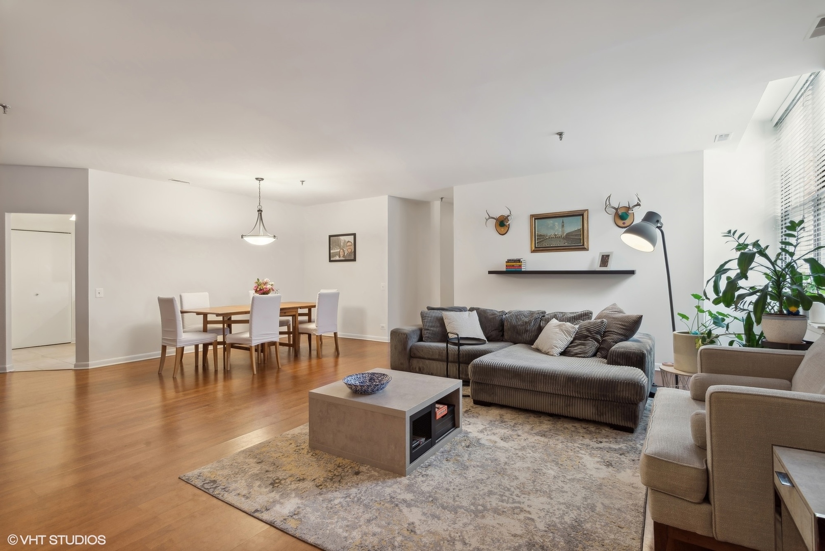 780 S FEDERAL Street Unit: 208