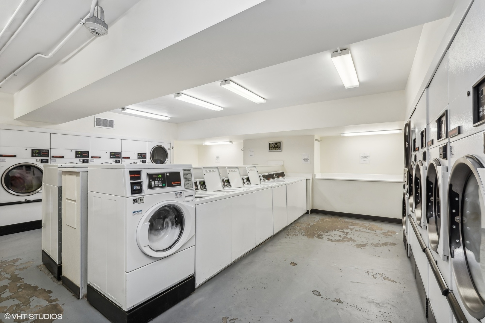 5555 N Sheridan Road Unit: 605