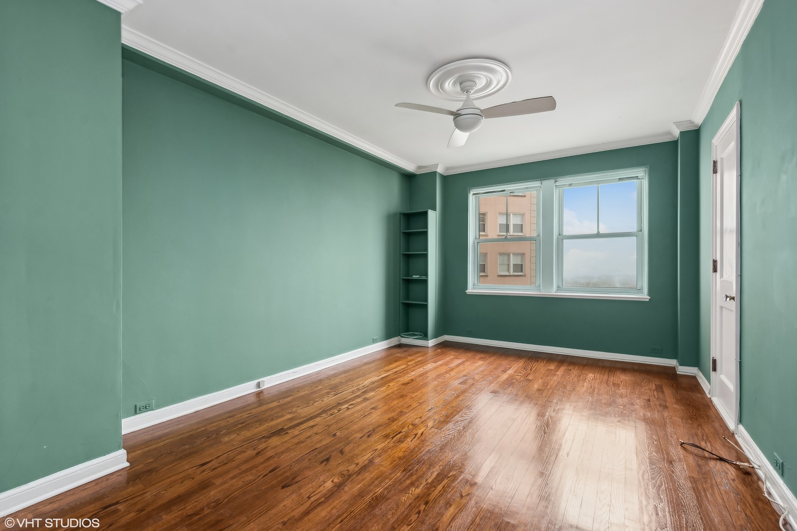 5555 N Sheridan Road Unit: 605