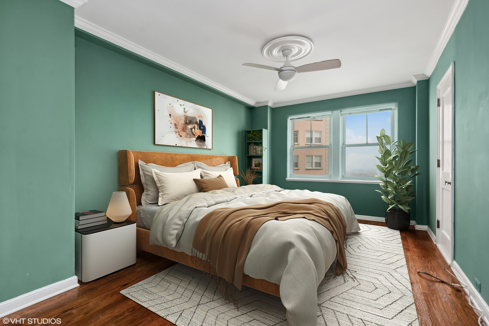 5555 N Sheridan Road Unit: 605