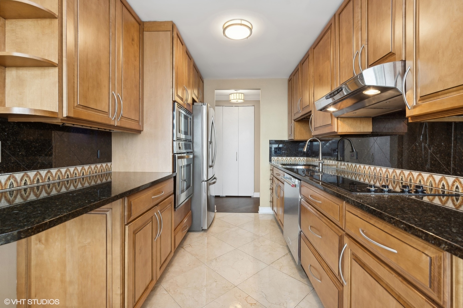 1560 N Sandburg Terrace Unit: 3202