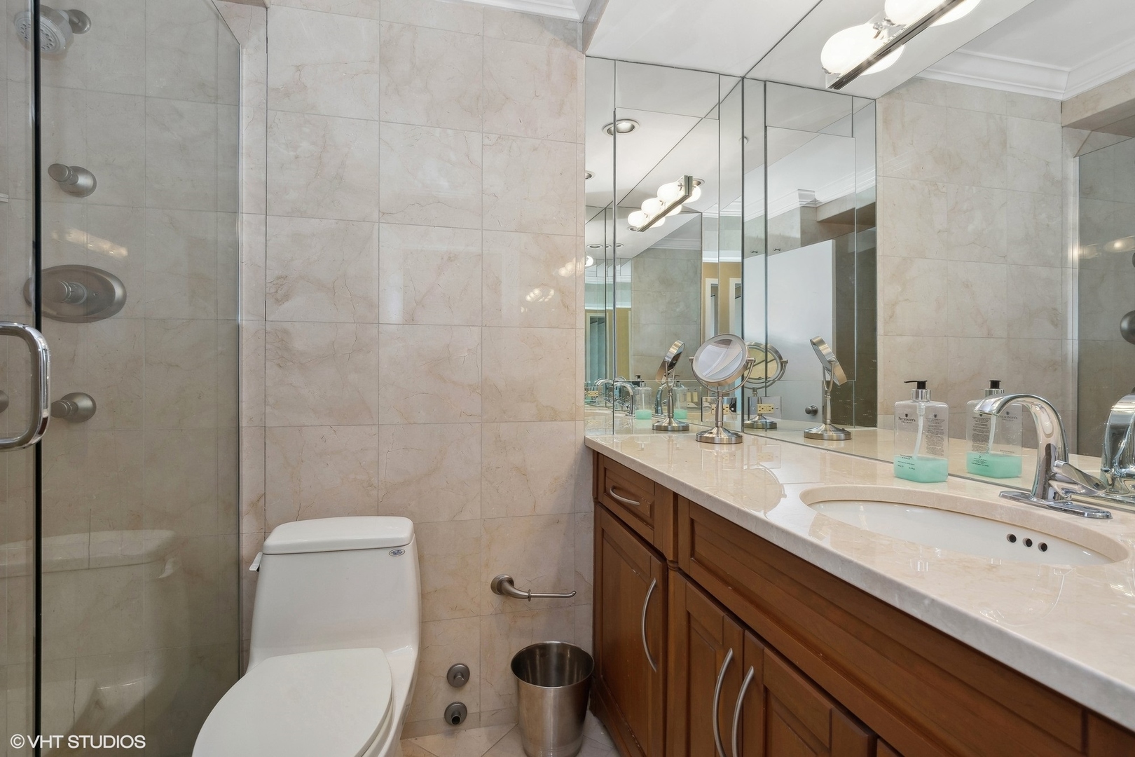 1560 N Sandburg Terrace Unit: 3202