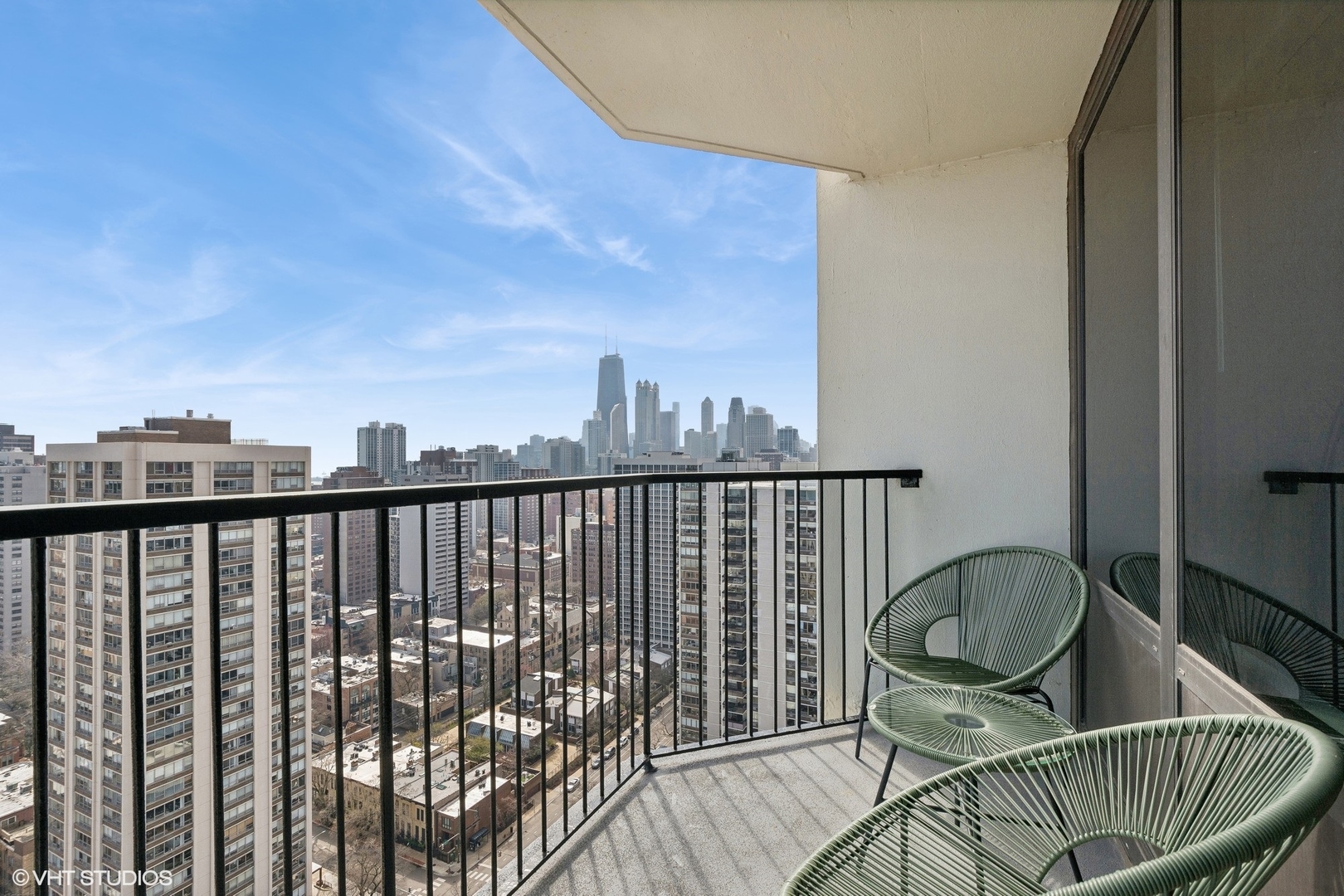 1560 N Sandburg Terrace Unit: 3202