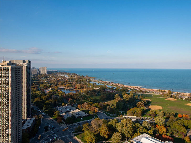 1560 N Sandburg Terrace Unit: 3202