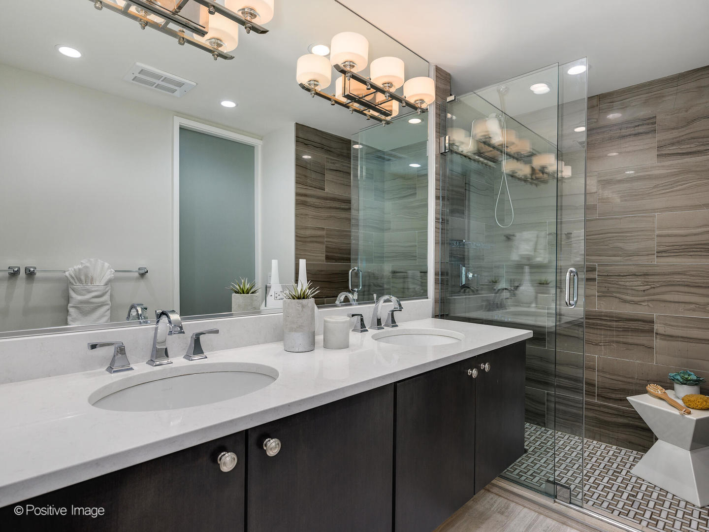 180 E Pearson Street Unit: 6501