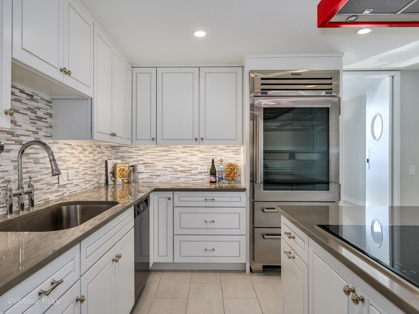 180 E Pearson Street Unit: 6501