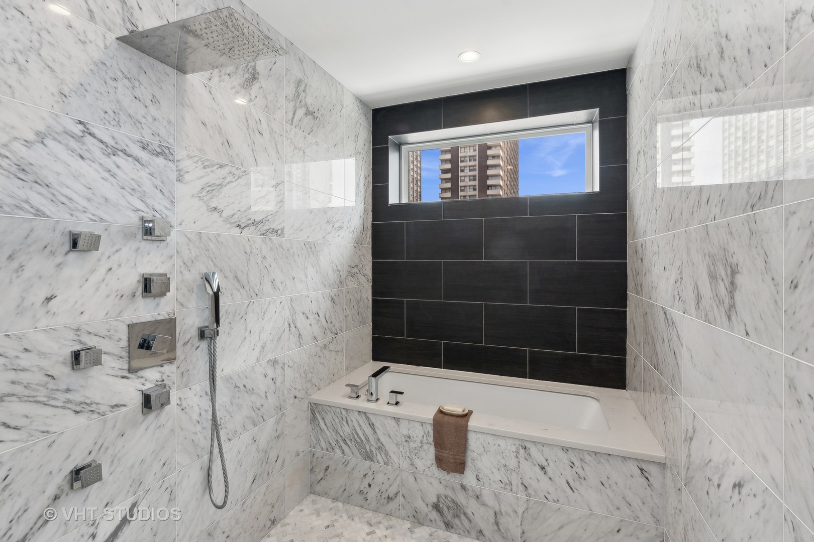 6157 N Kenmore Avenue Unit: 3S