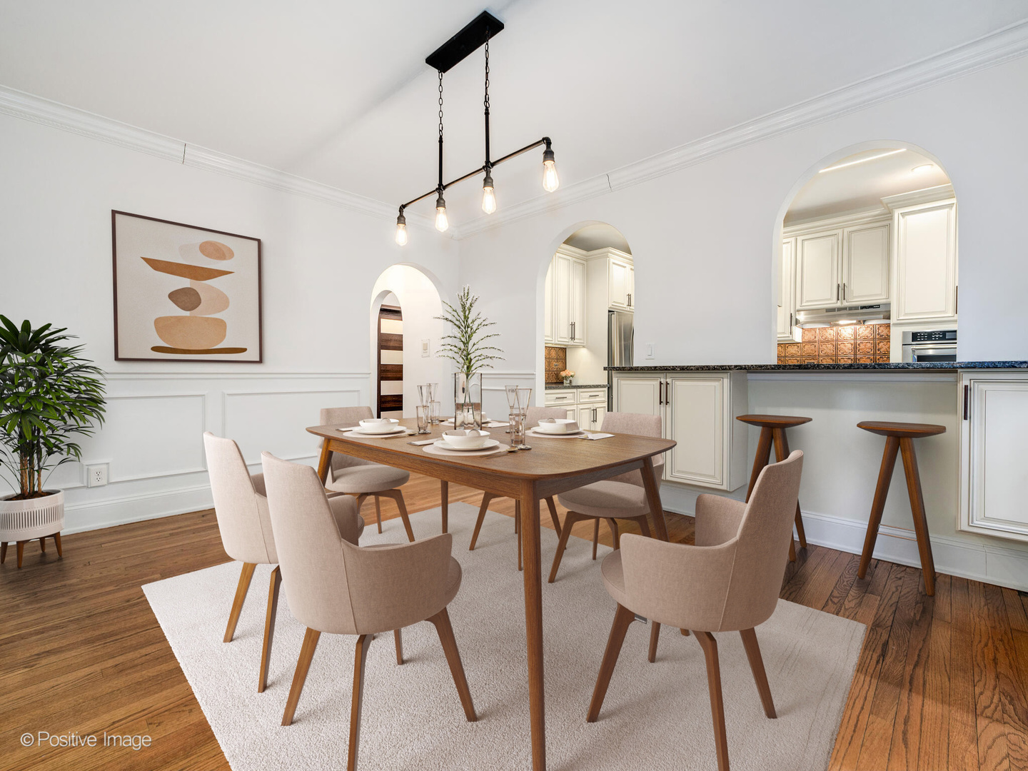 670 Hinman Avenue Unit: 1C