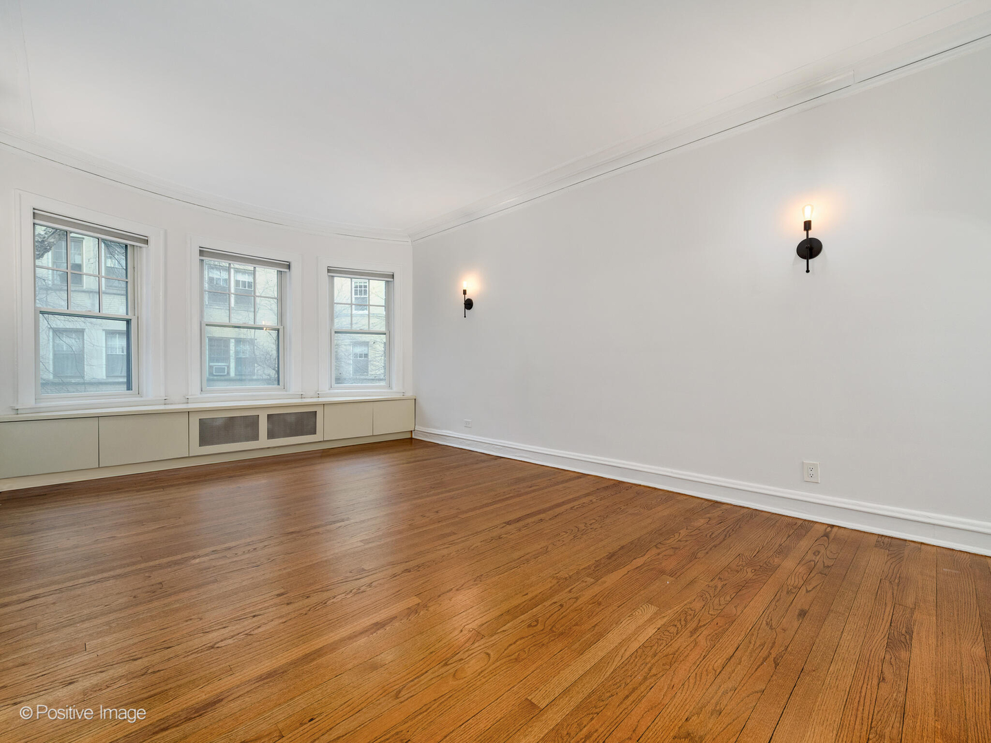 670 Hinman Avenue Unit: 1C