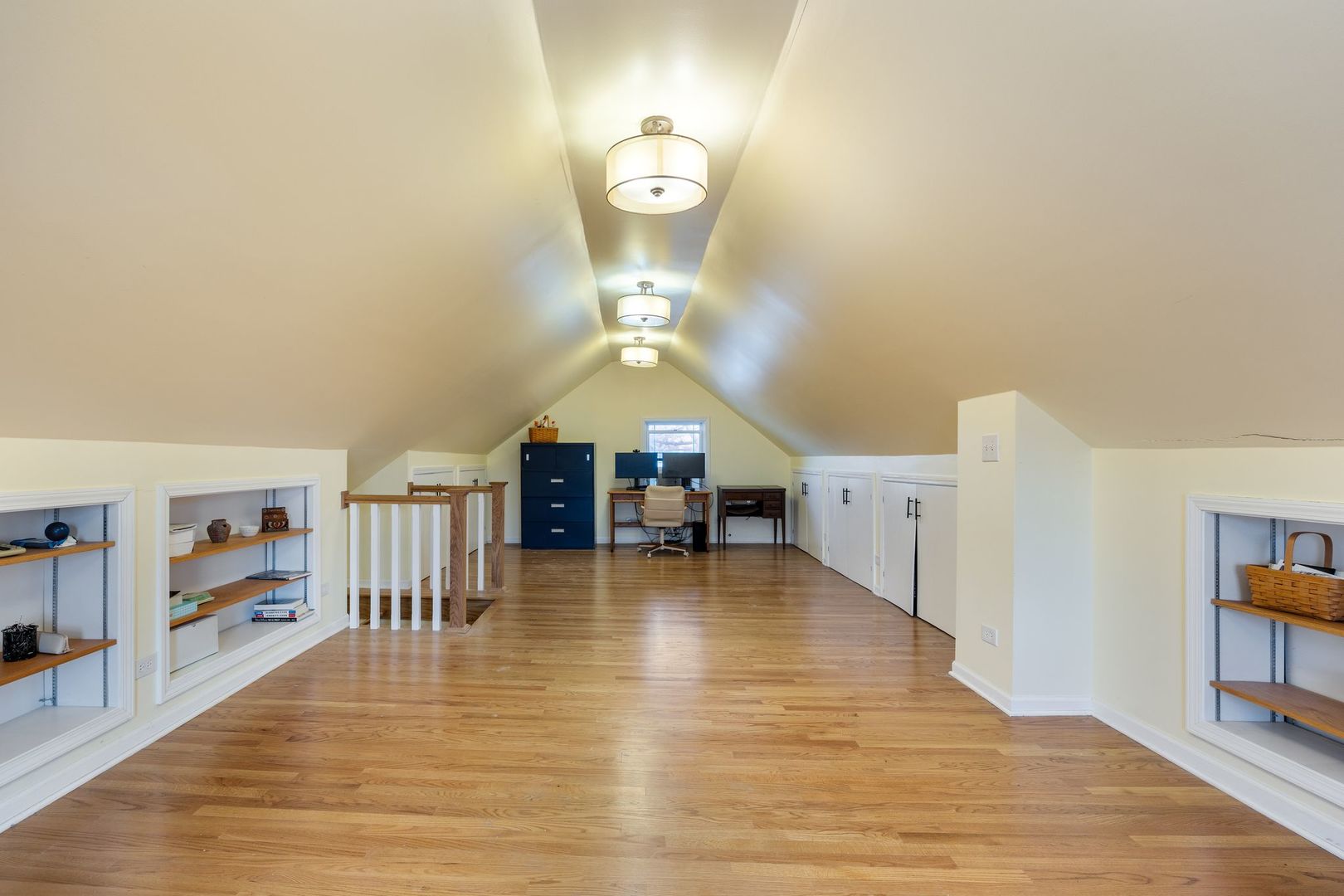 6541 N Bosworth Avenue