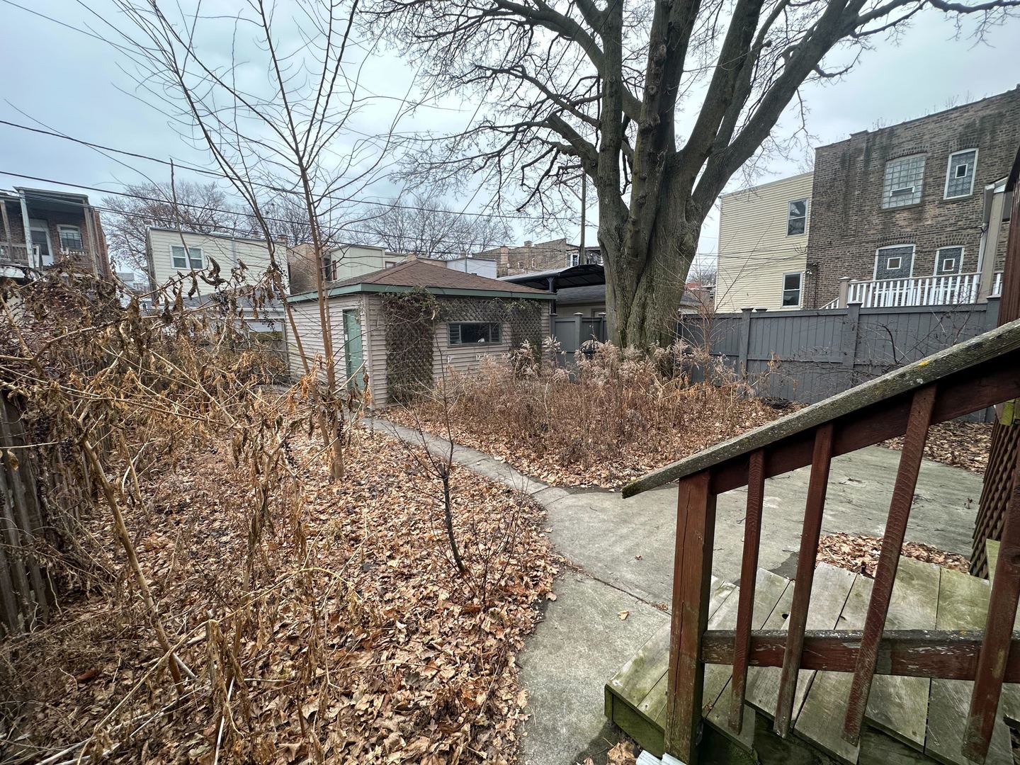 6541 N Bosworth Avenue