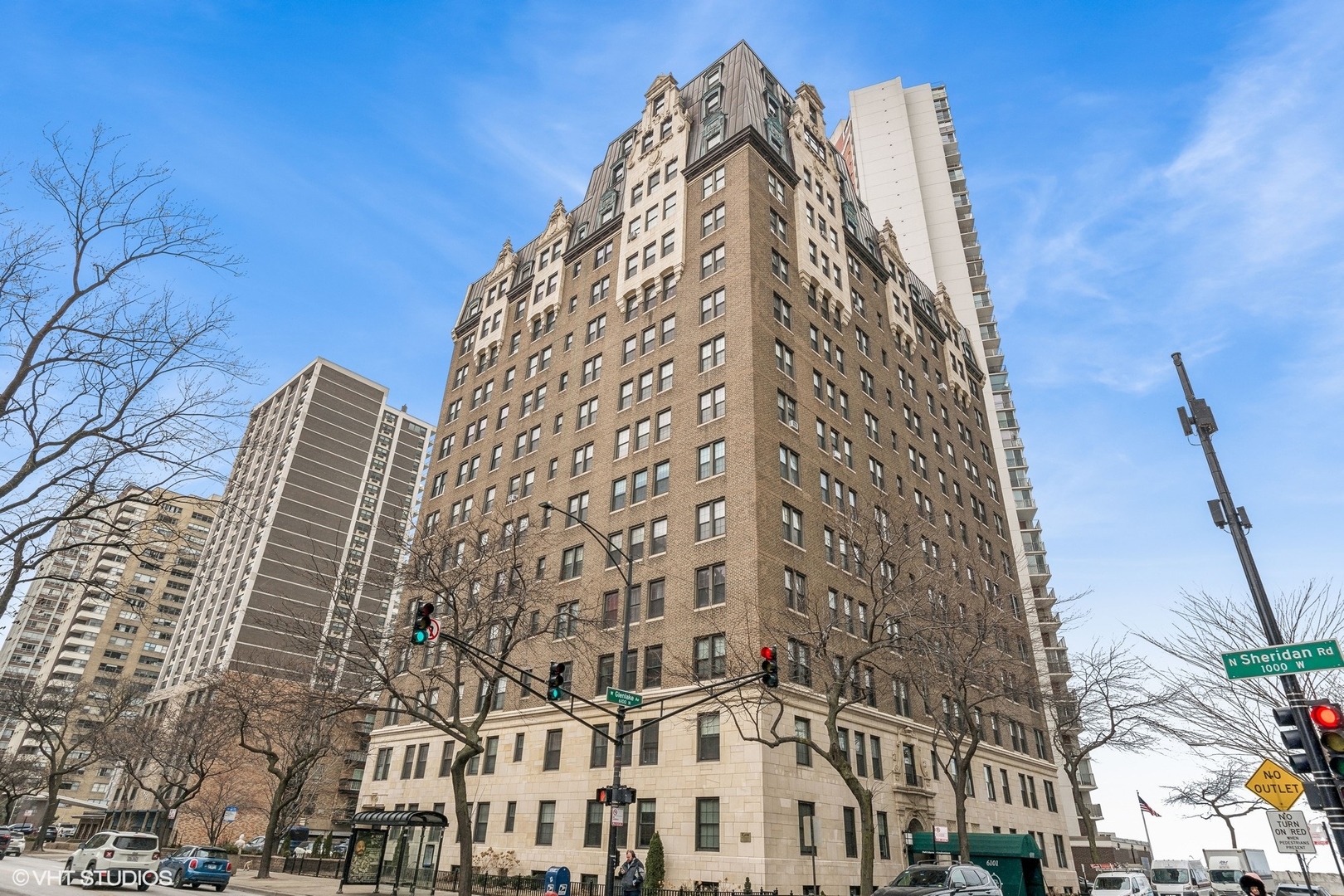 6101 N Sheridan Road Unit: 7B