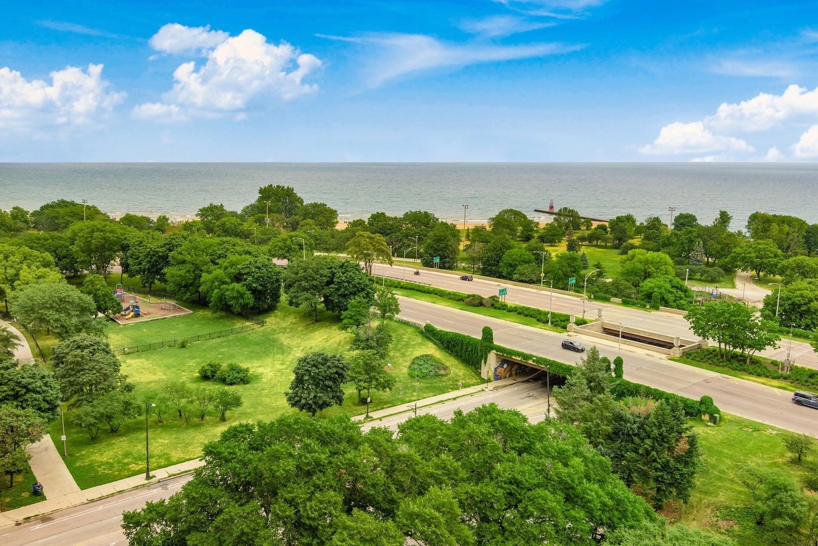 5555 N SHERIDAN Road Unit: 1102