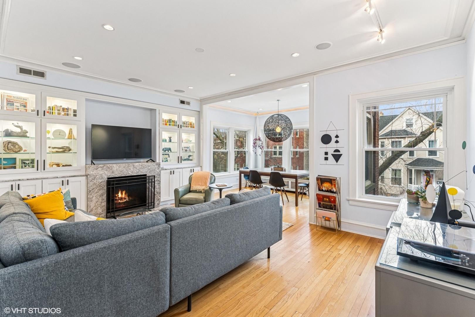 5319 N Paulina Street Unit: 2