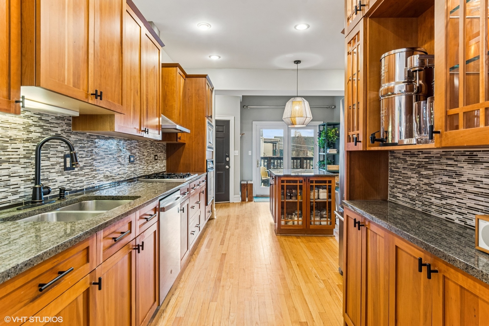 5319 N Paulina Street Unit: 2
