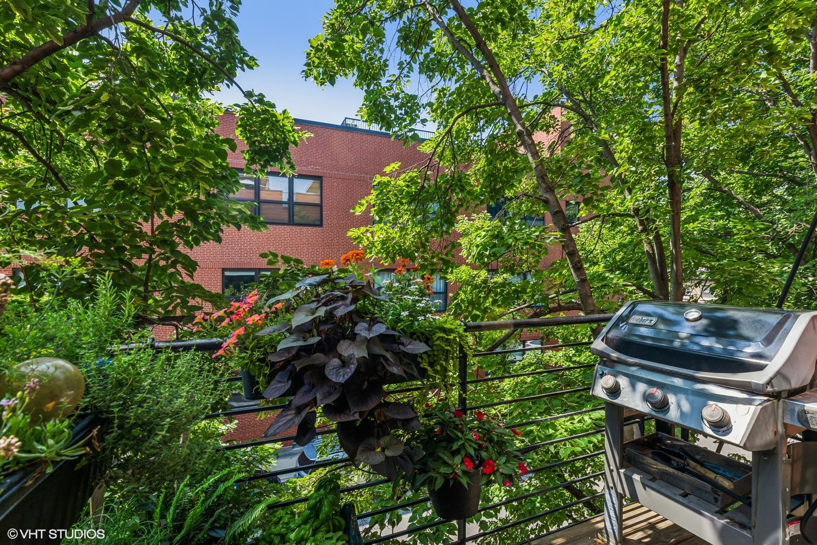 2008 W Willow Street Unit: C