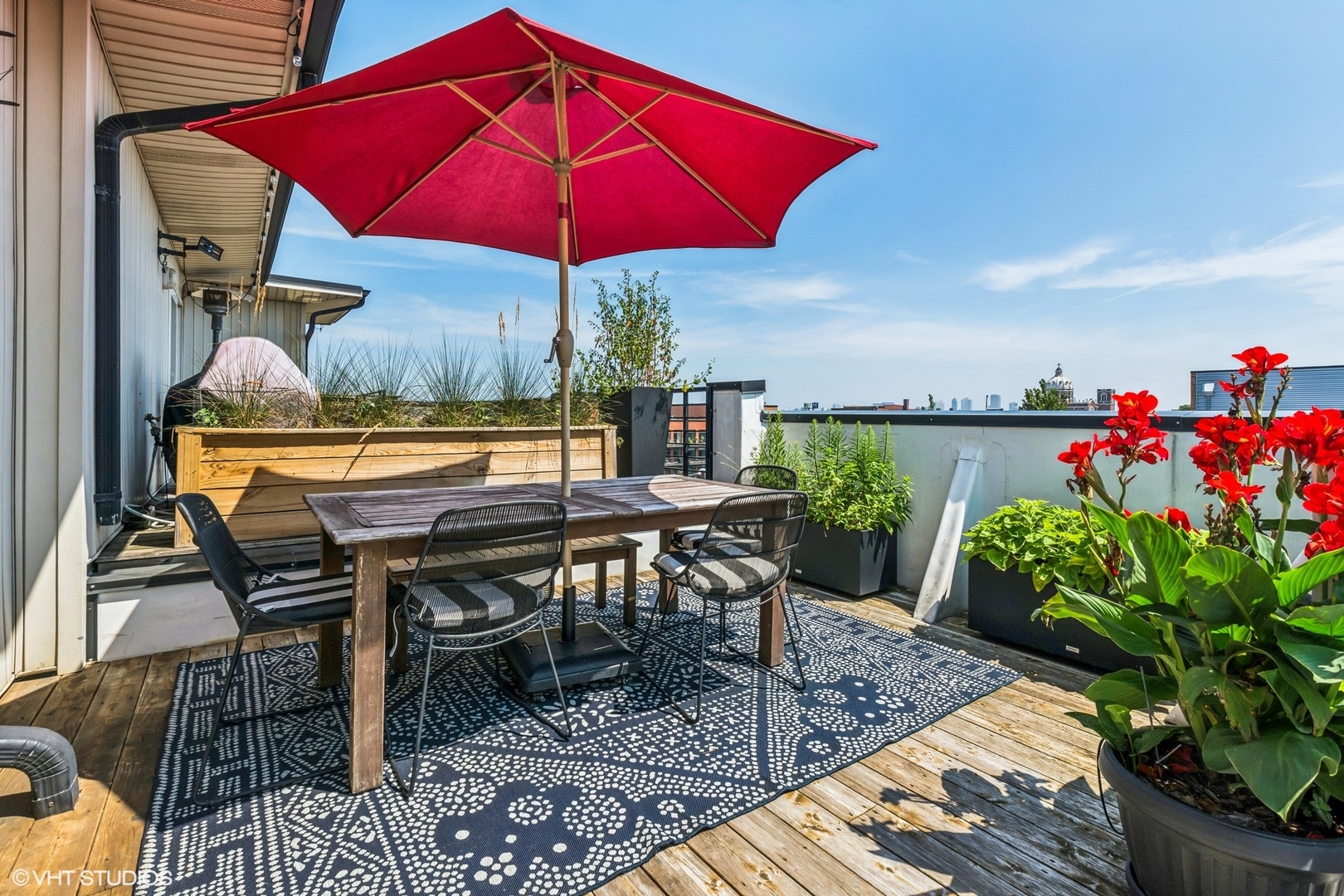 2008 W Willow Street Unit: C