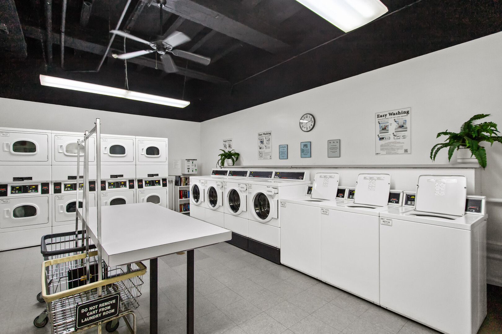 4300 N MARINE Drive Unit: 1606