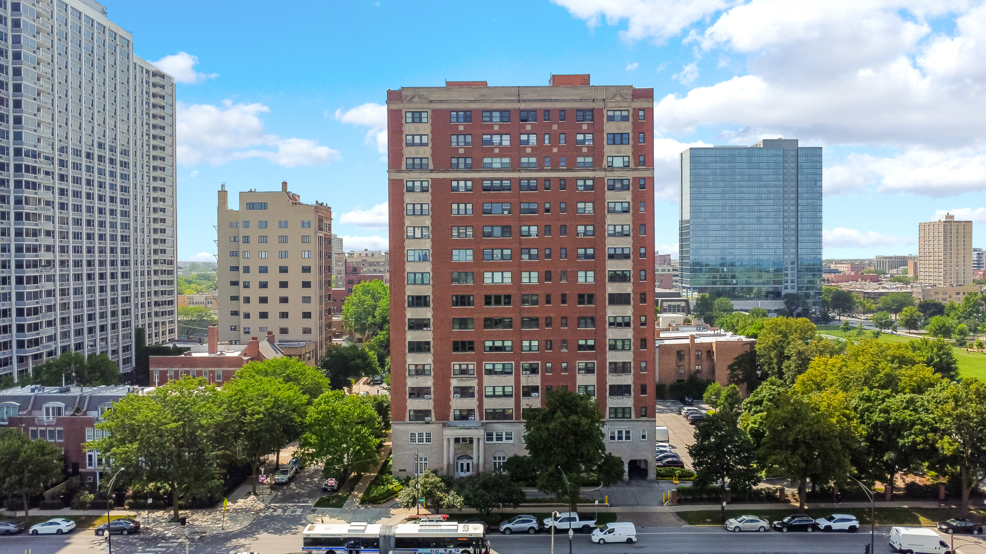 4300 N MARINE Drive Unit: 1606