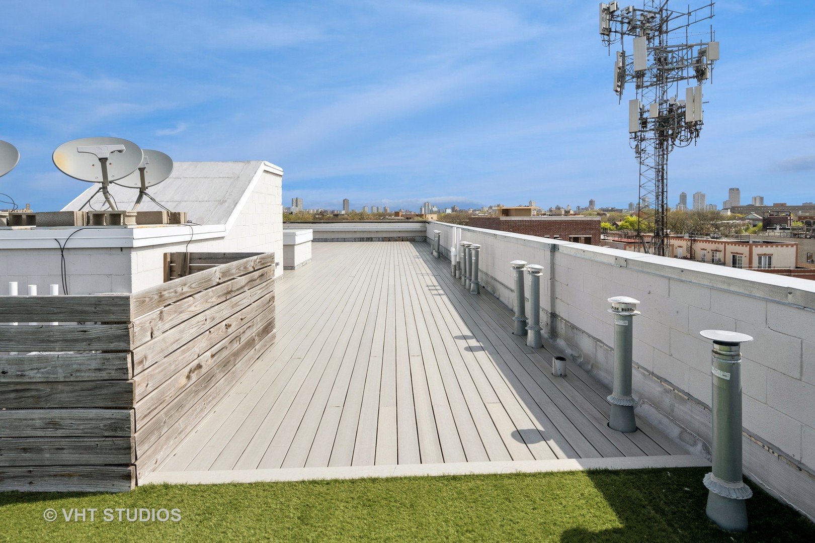 2442 N Clybourn Avenue Unit: 5S