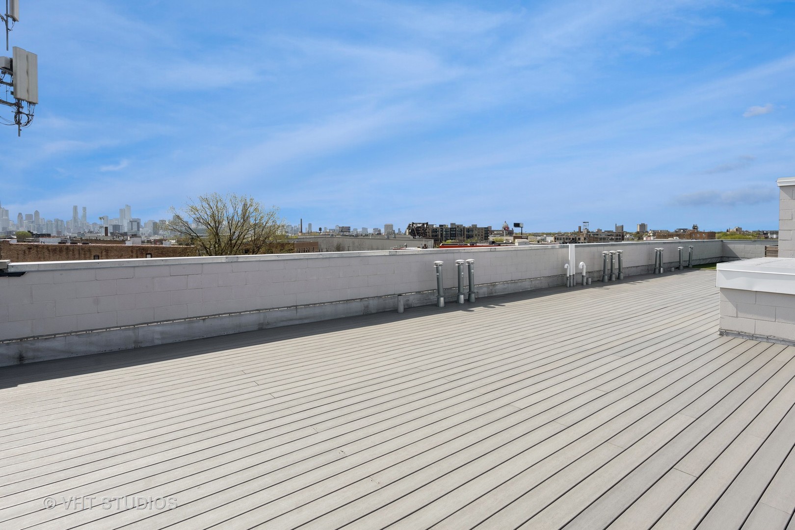 2442 N Clybourn Avenue Unit: 5S