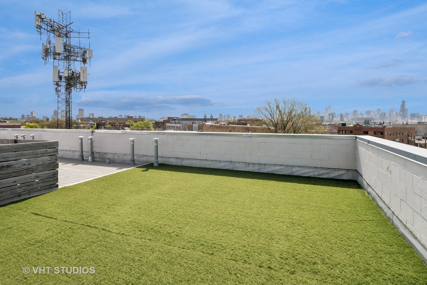 2442 N Clybourn Avenue Unit: 5S