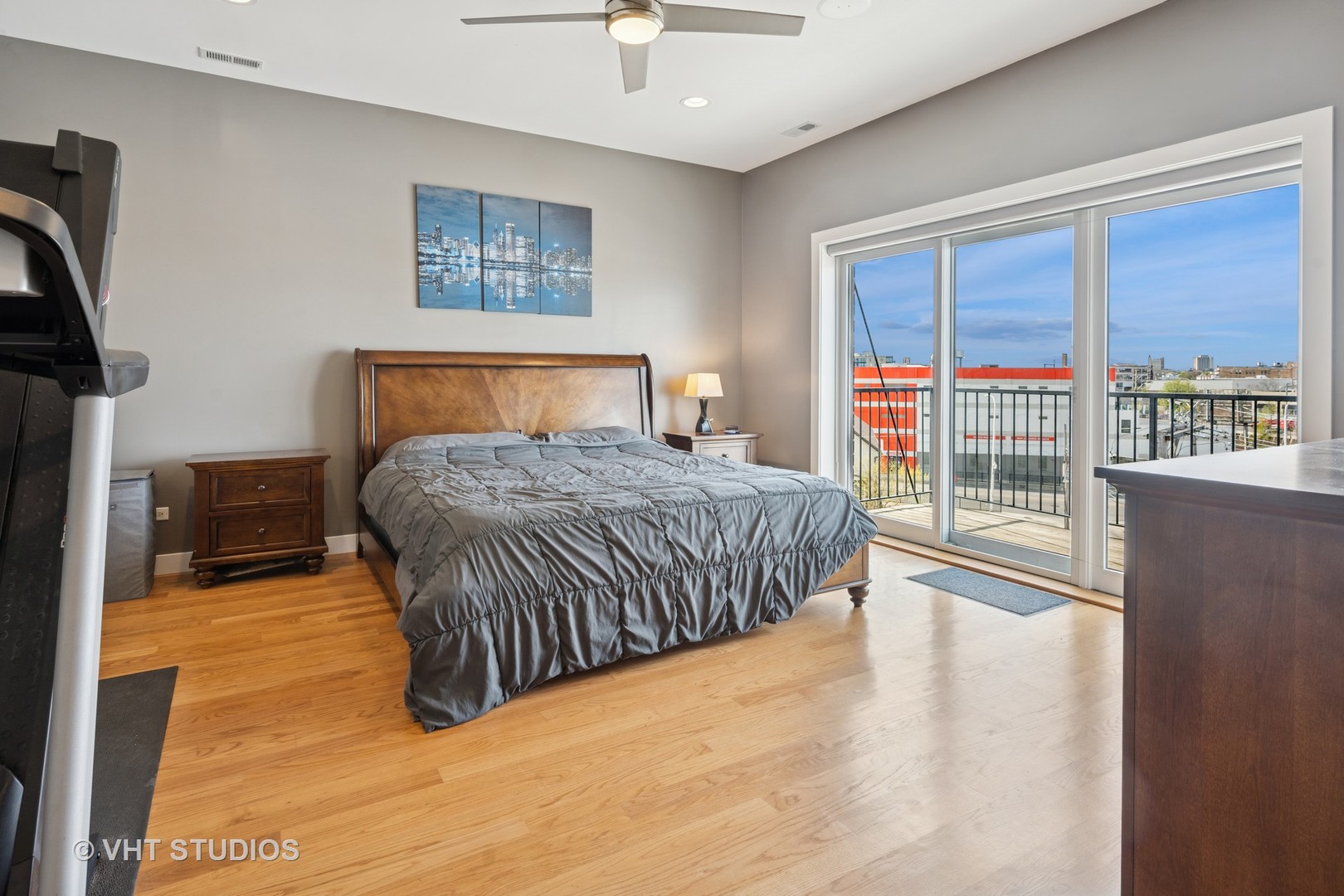 2442 N Clybourn Avenue Unit: 5S