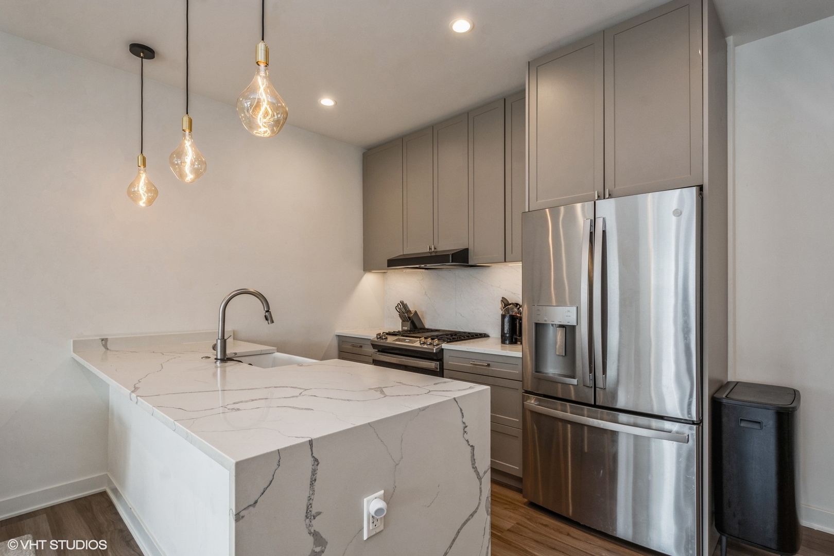 5526 N Magnolia Avenue Unit: 33