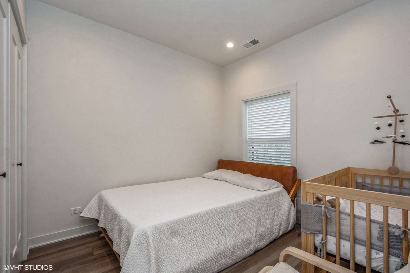 5526 N Magnolia Avenue Unit: 33