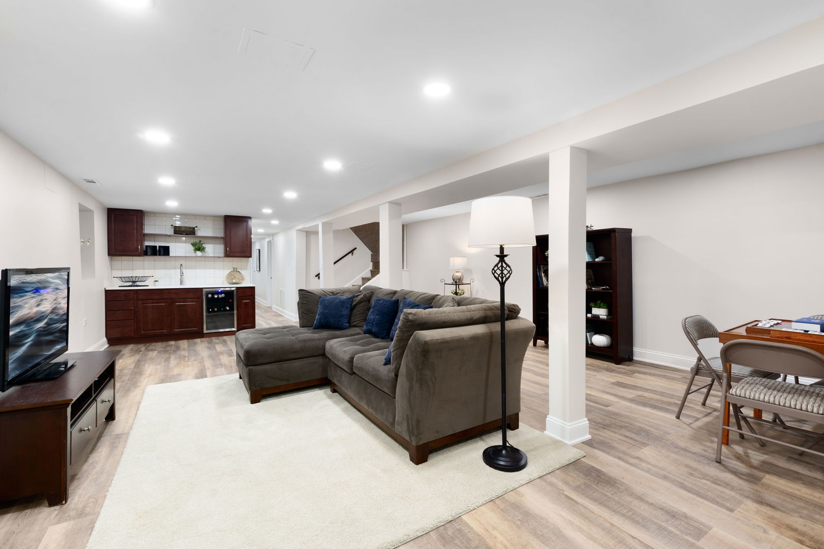 1432 W Hollywood Avenue