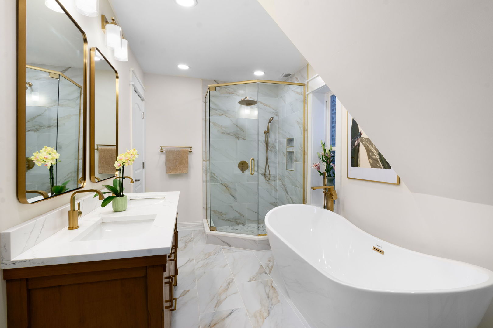 1432 W Hollywood Avenue