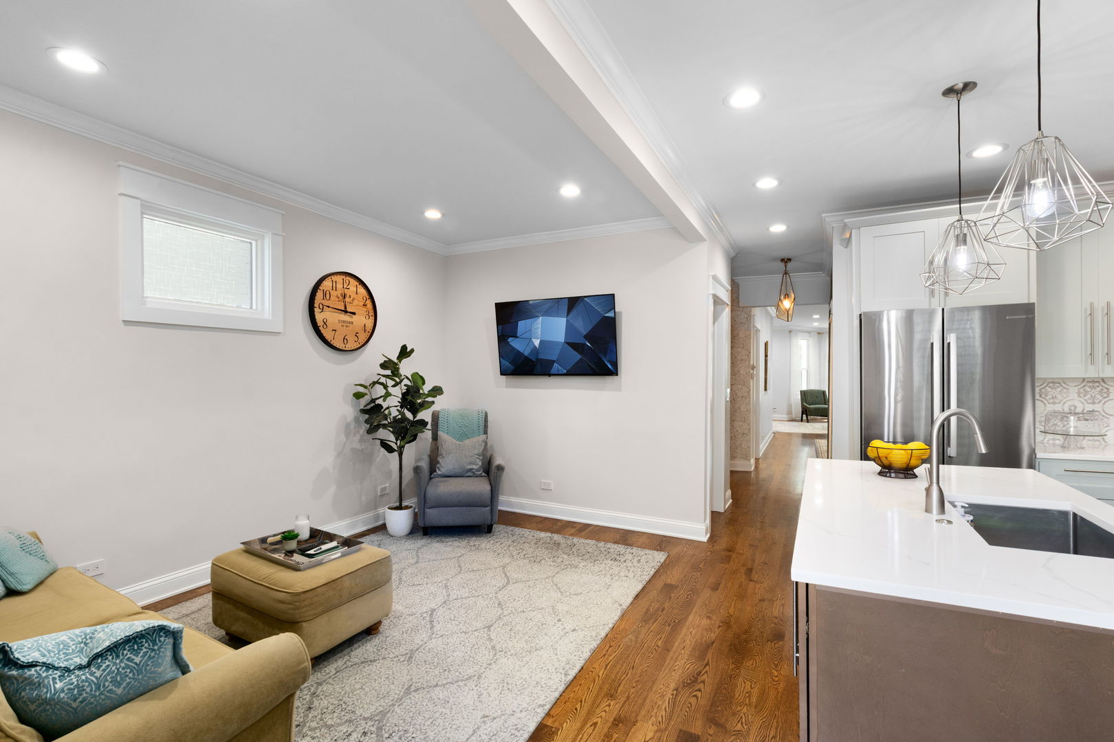 1432 W Hollywood Avenue