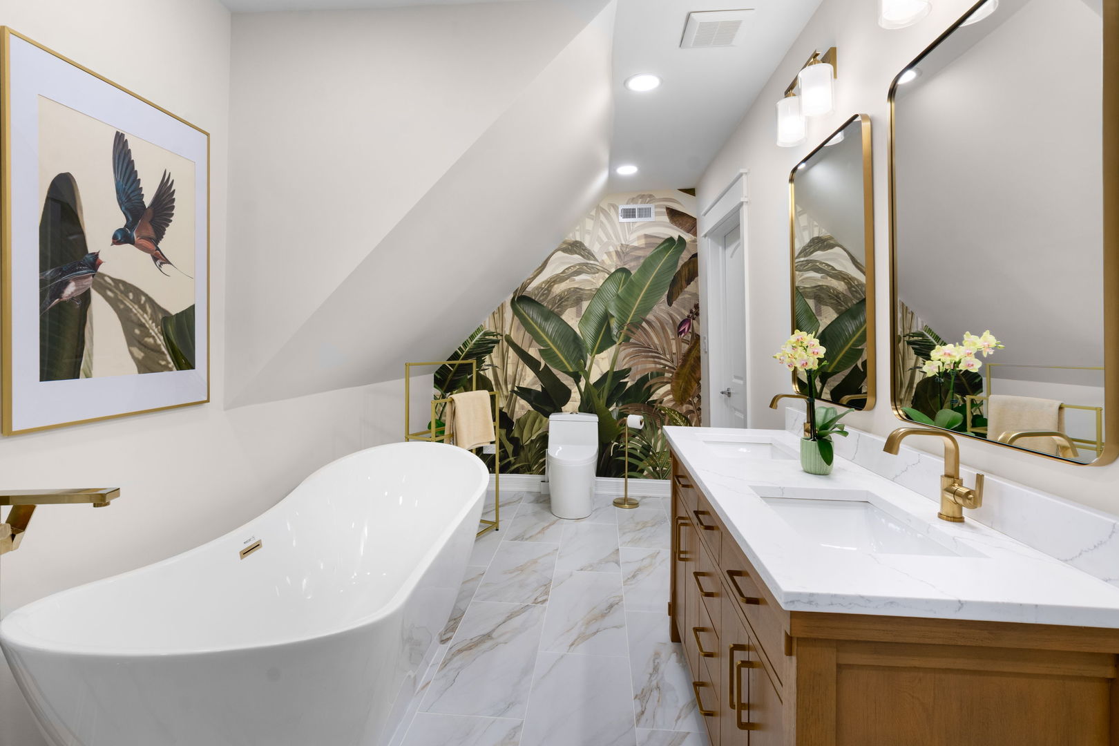 1432 W Hollywood Avenue