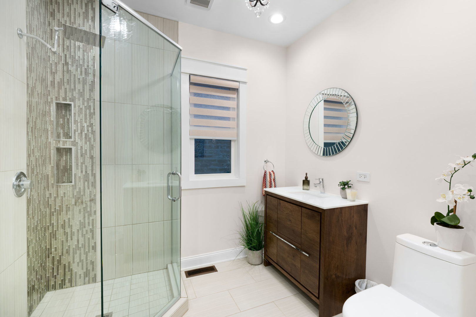 1432 W Hollywood Avenue