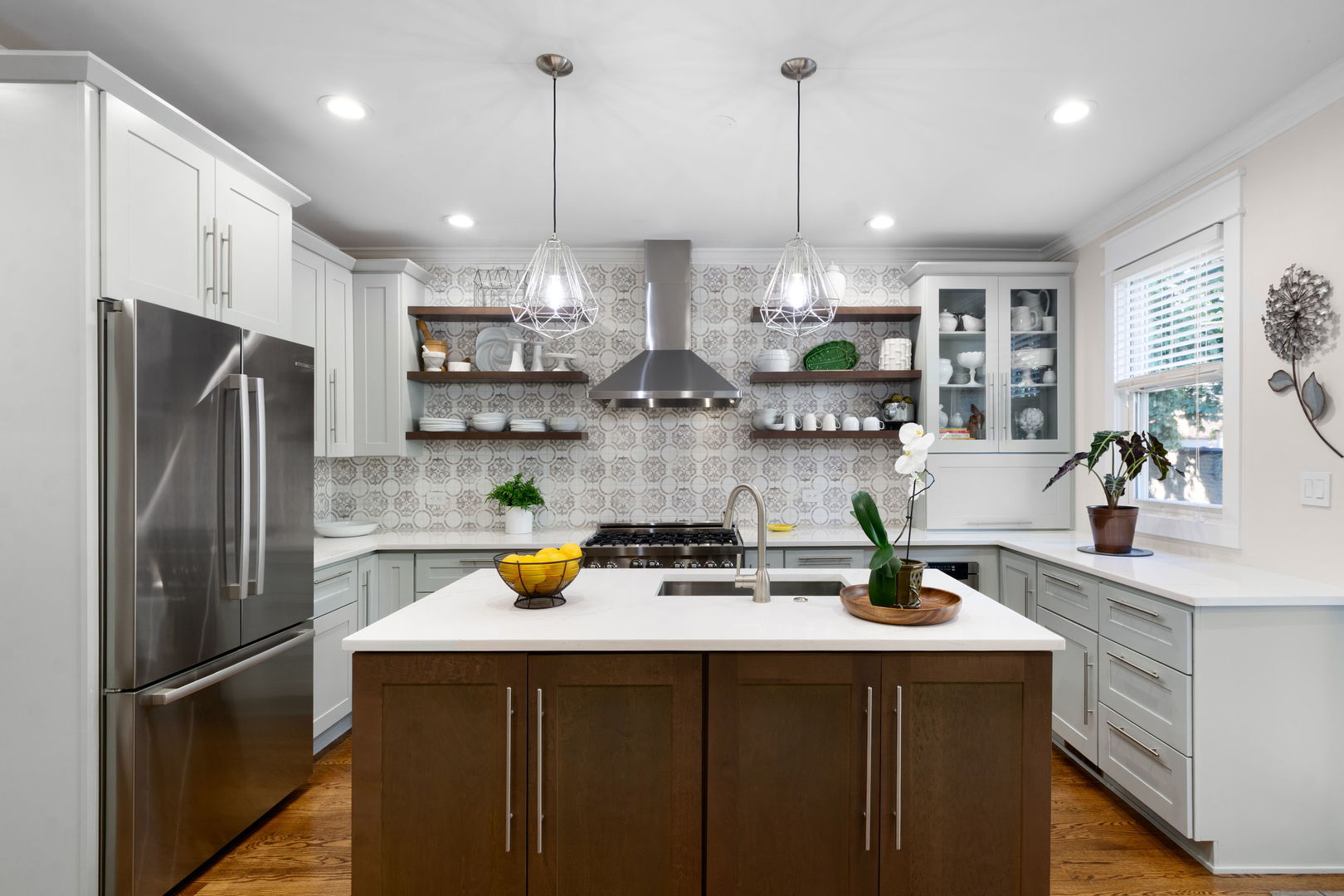 1432 W Hollywood Avenue