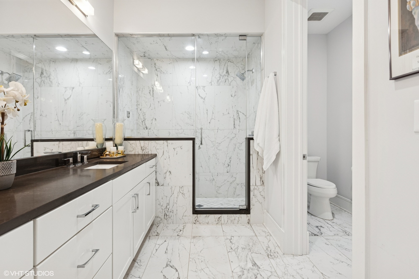 5748 N Hermitage Avenue Unit: 102