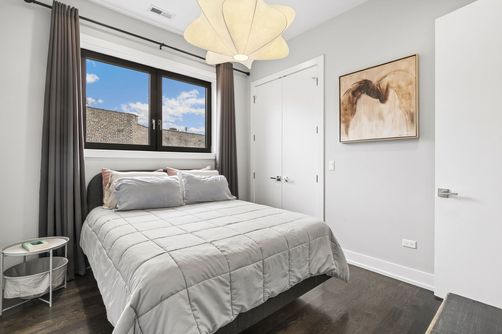 1355 W Winnemac Avenue Unit: 3