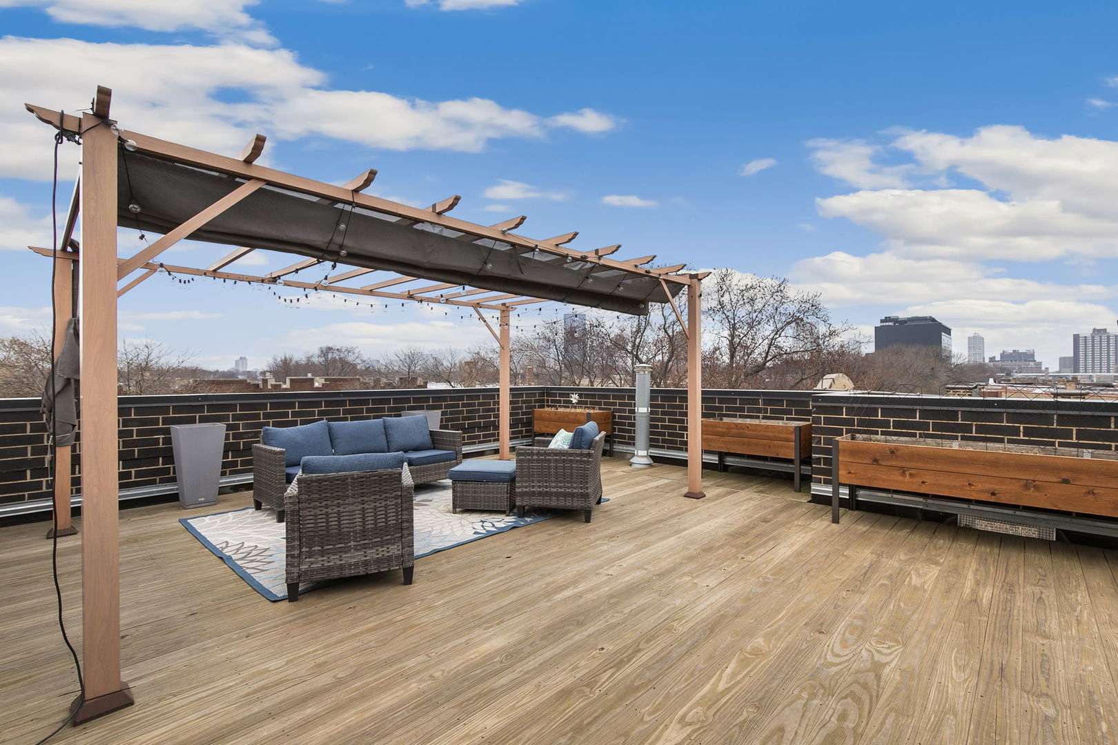 1355 W Winnemac Avenue Unit: 3
