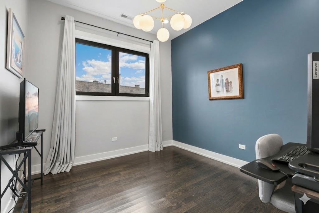 1355 W Winnemac Avenue Unit: 3