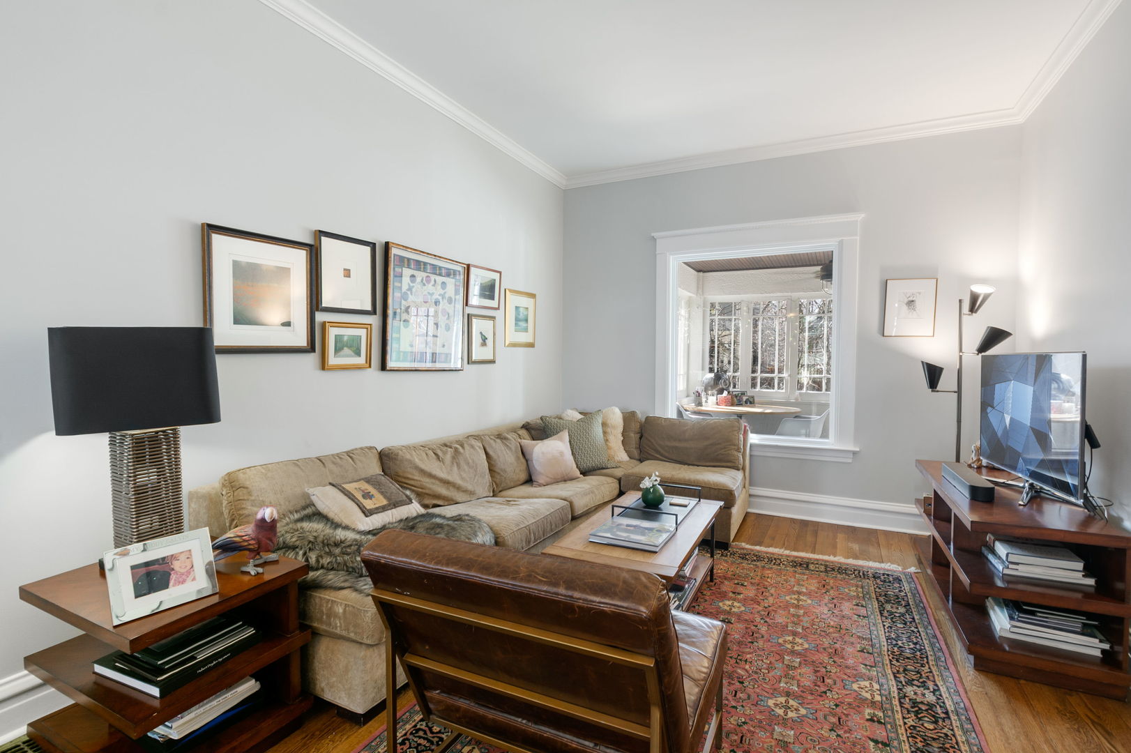 5231 N Lakewood Avenue