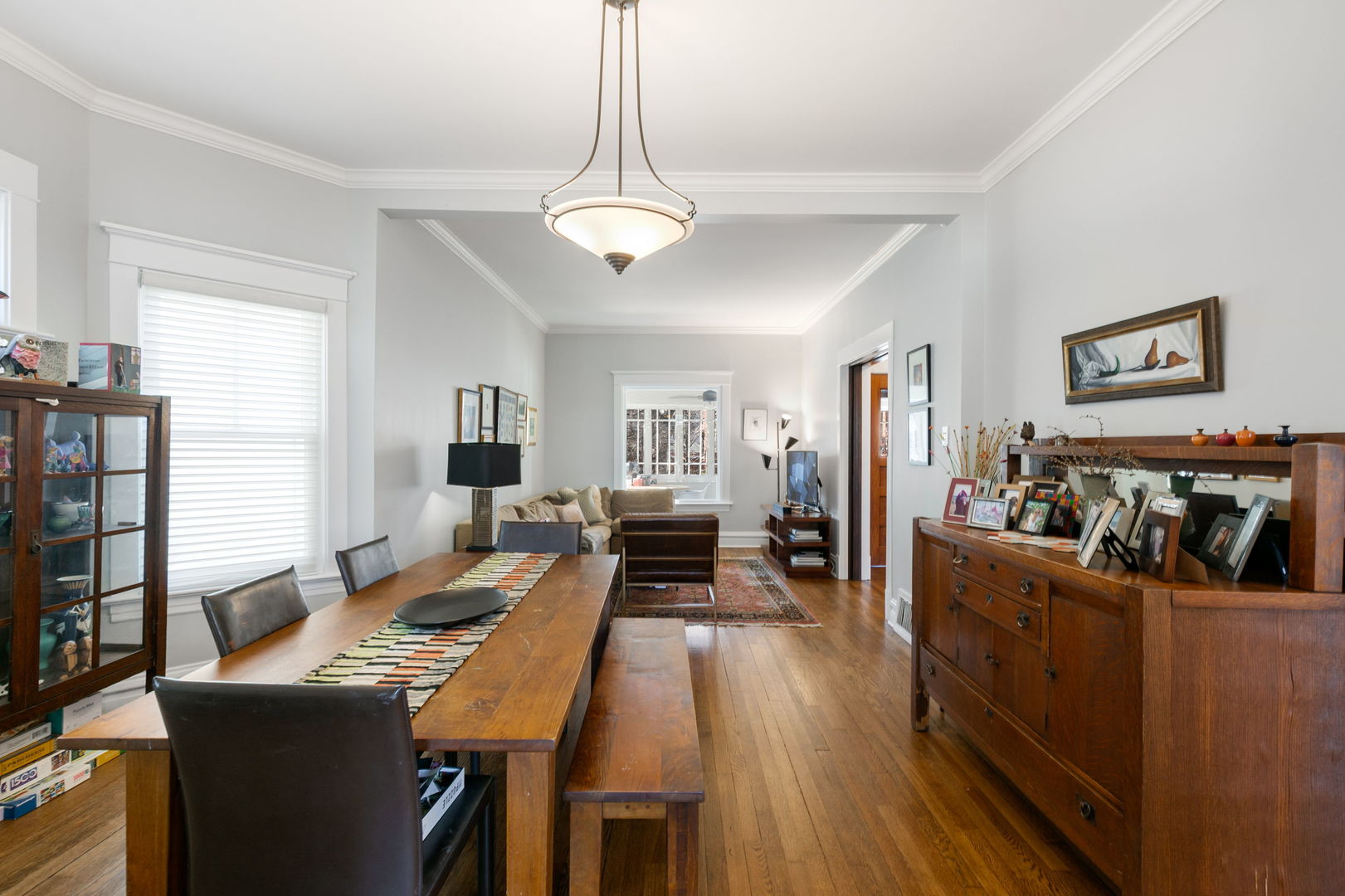 5231 N Lakewood Avenue