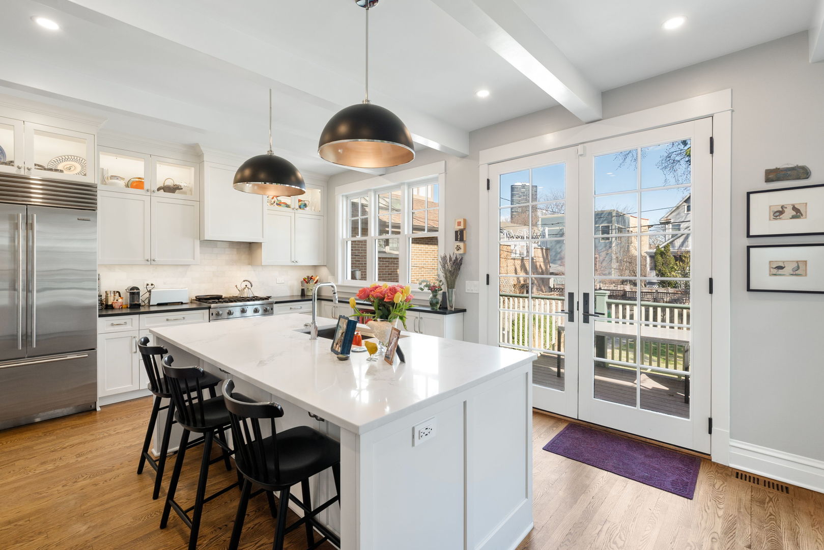 5231 N Lakewood Avenue