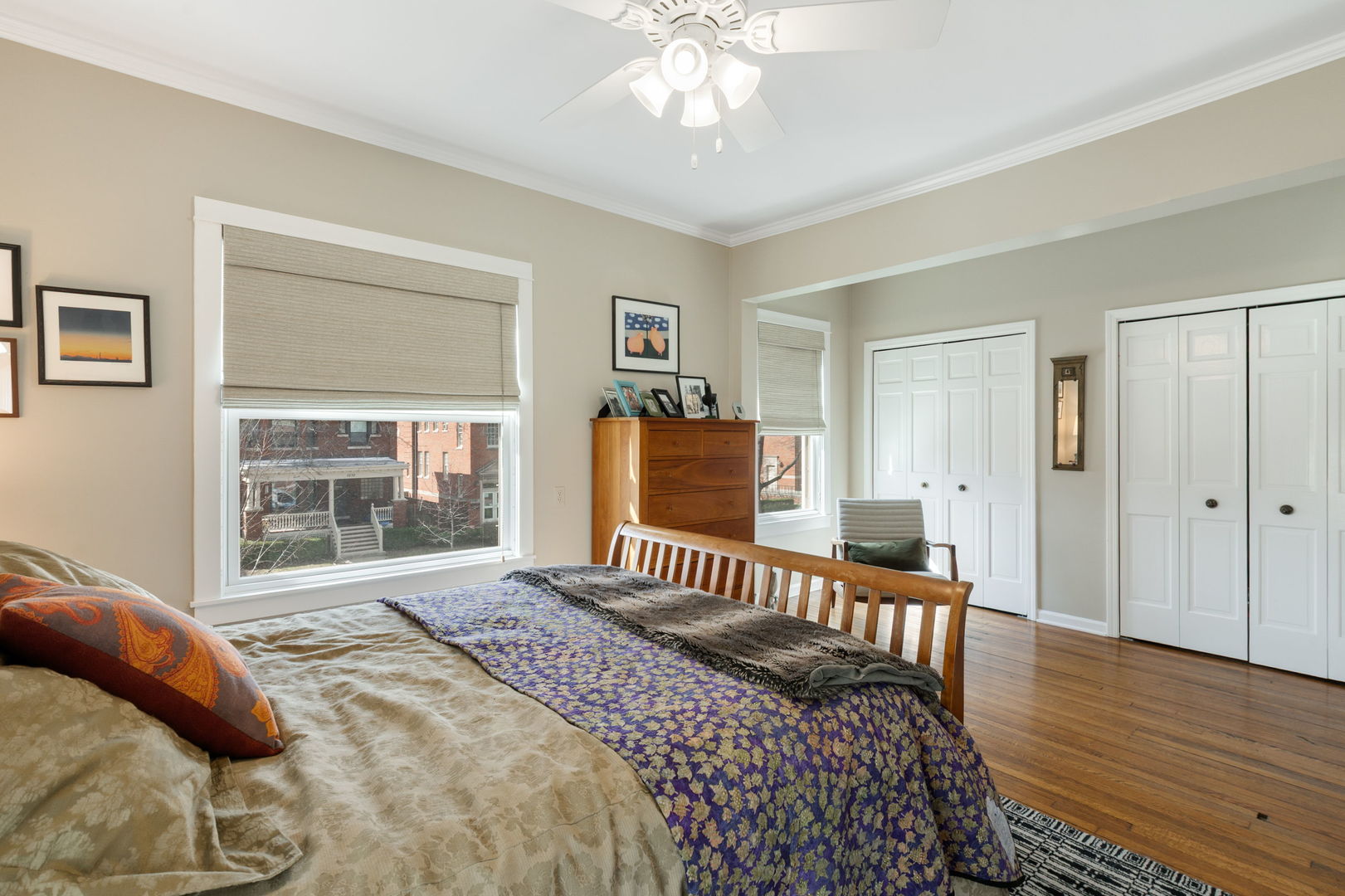 5231 N Lakewood Avenue