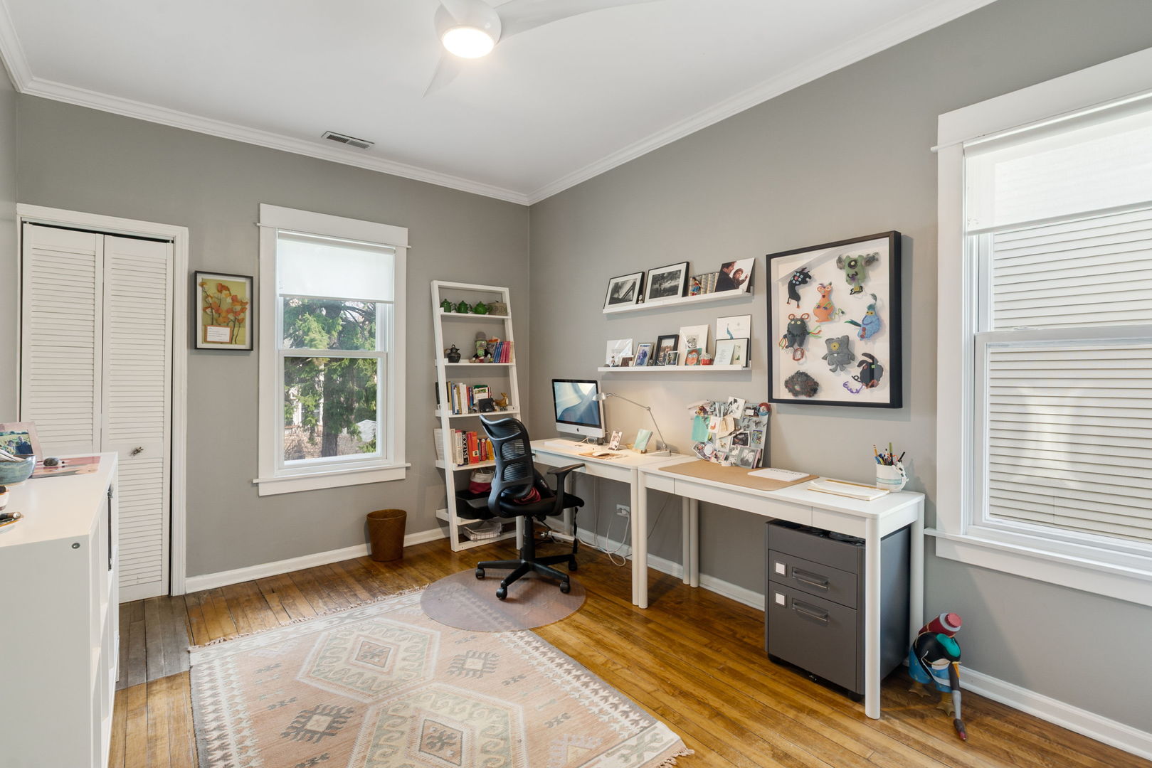 5231 N Lakewood Avenue