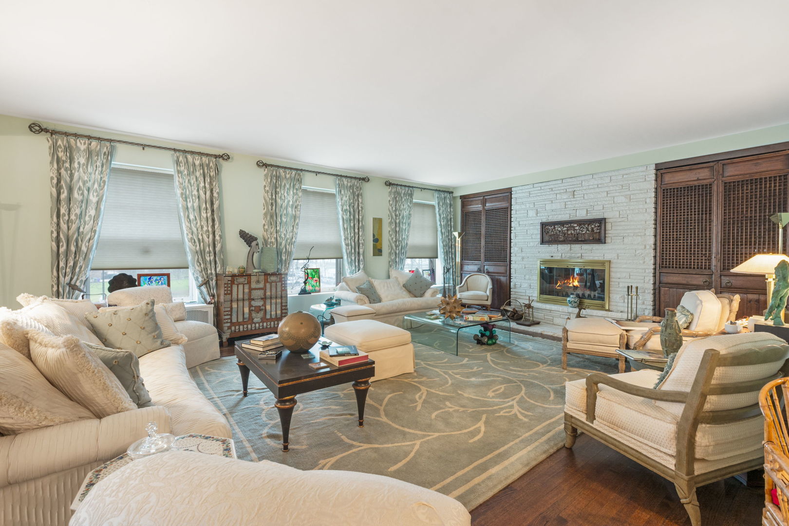 5490 S South Shore Drive Unit: 2N