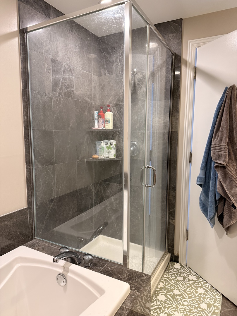 530 N Lake Shore Drive Unit: 1602
