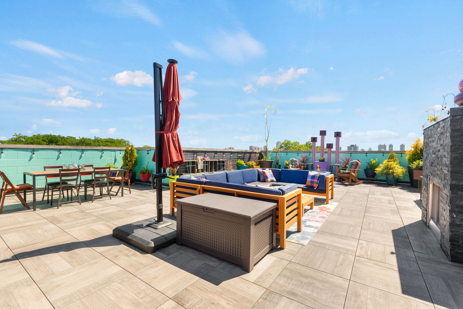 5748 N Hermitage Avenue Unit: 404