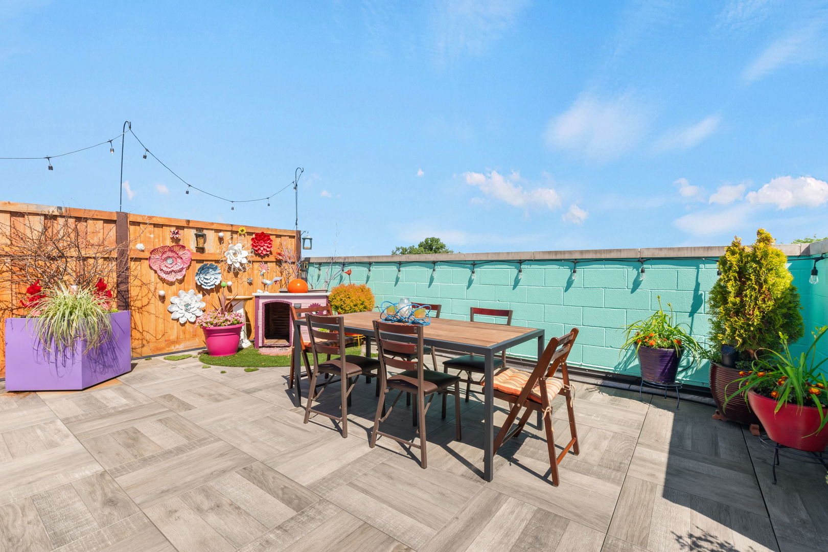 5748 N Hermitage Avenue Unit: 404